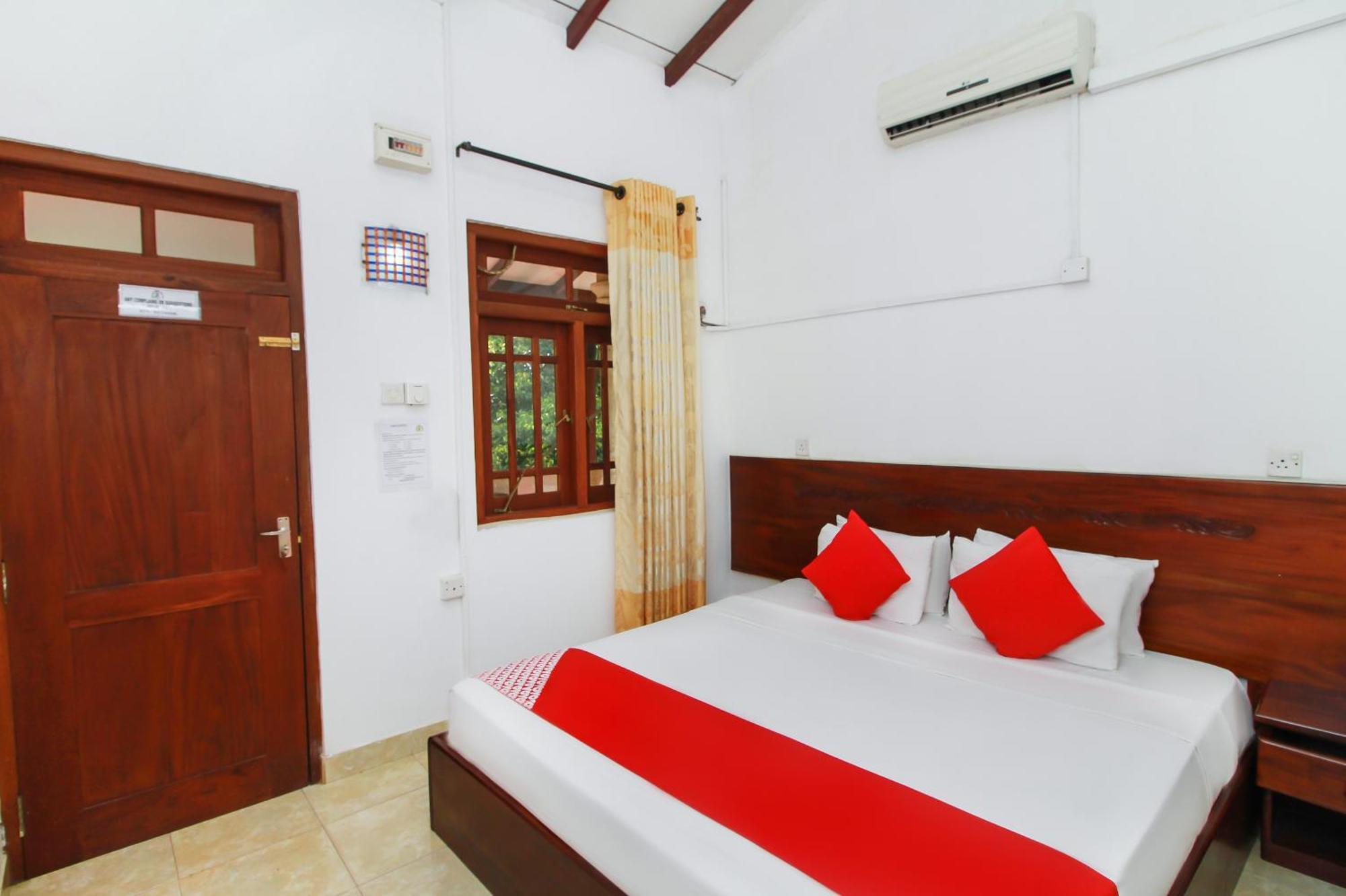 Airport Green View Resort Andiambalama ภายนอก รูปภาพ